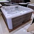 Jacuzzi Tebas Lux Spa 6 os biała komplet Dorsia - Basendom.pl