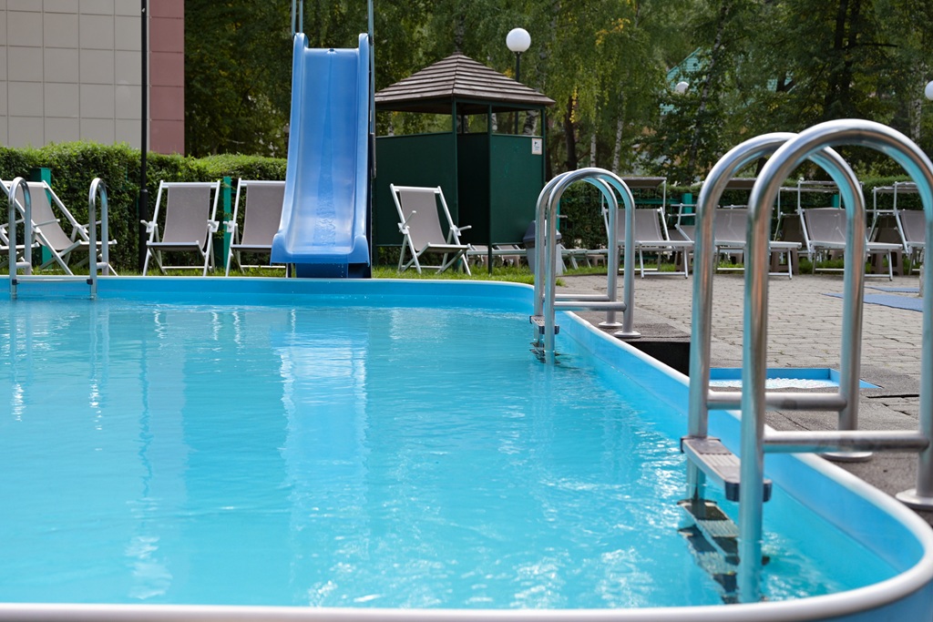 Przygotowanie basenu do zimy krok po kroku